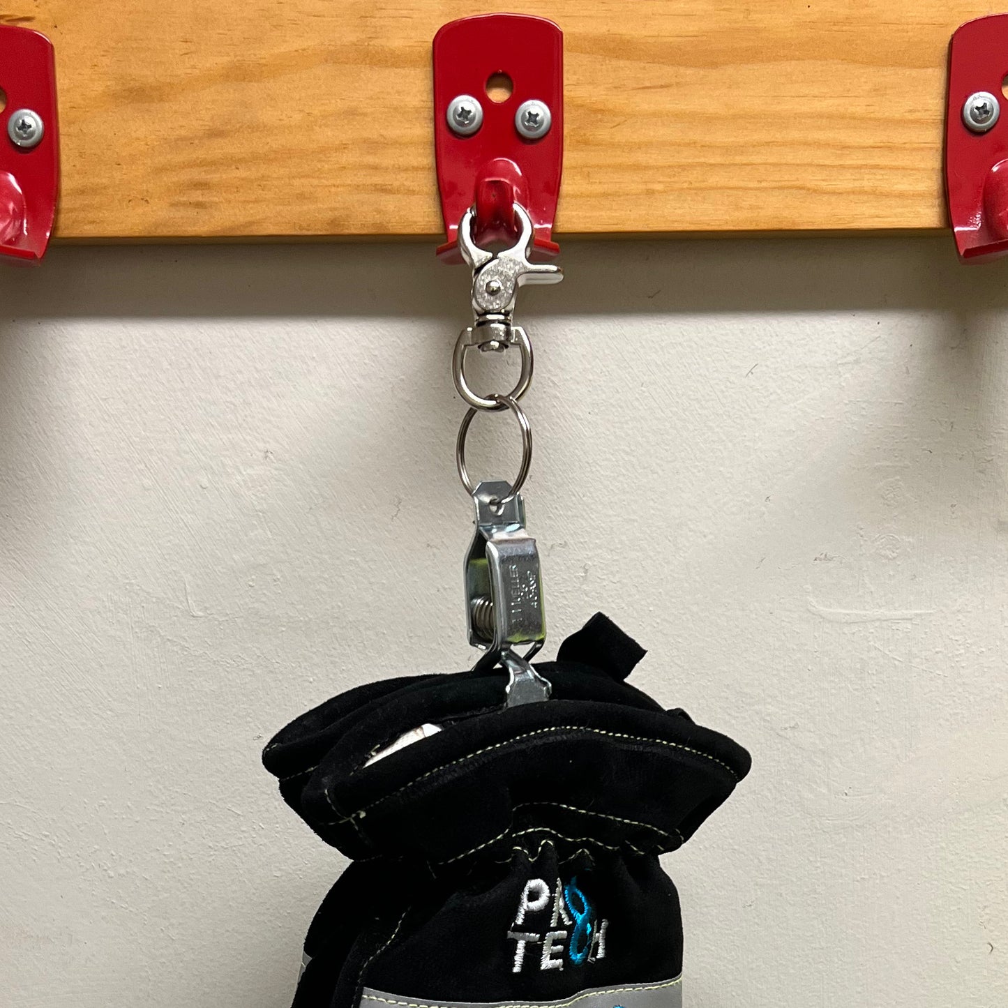 Firehouse Glove Clip